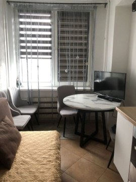1-к квартира, 7/7 эт., 47м²