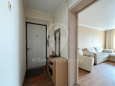 3-к квартира, 5/5 эт., 63м²