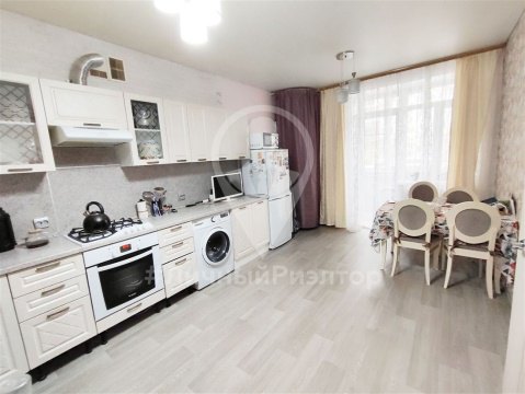 3-к квартира, 1/10 эт., 69м²
