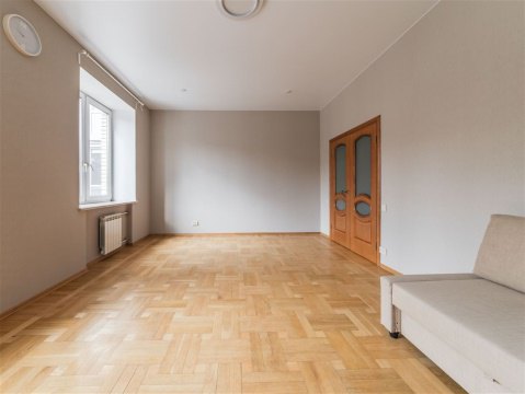 2-к квартира, 2/15 эт., 75м²