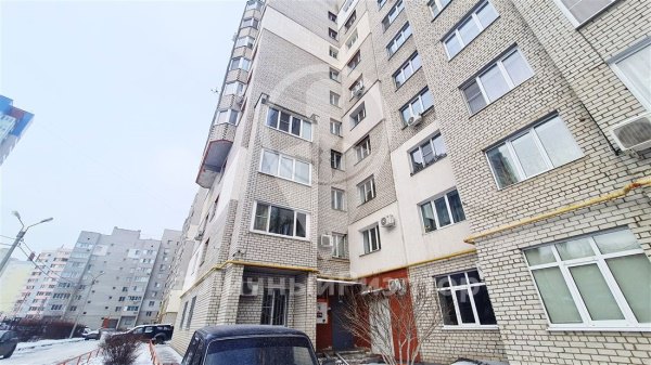 2-к квартира, 6/10 эт., 77м²