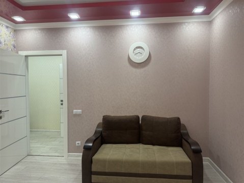 1-к квартира, 1/6 эт., 40м²