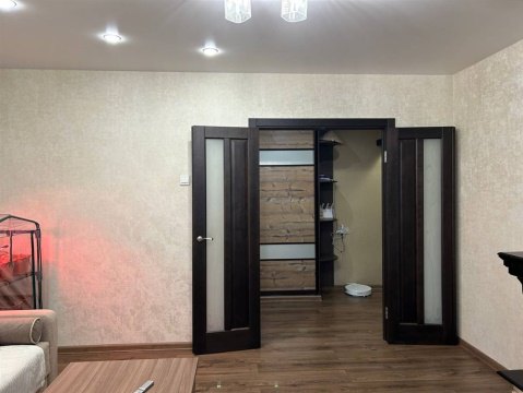 3-к квартира, 1/10 эт., 66м²