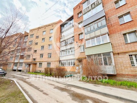 2-к квартира, 5/5 эт., 48м²