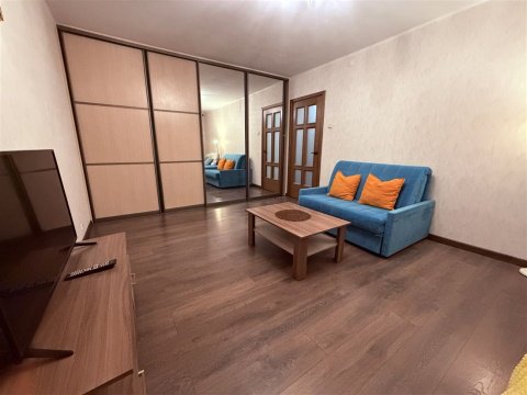2-к квартира, 5/10 эт., 65м²