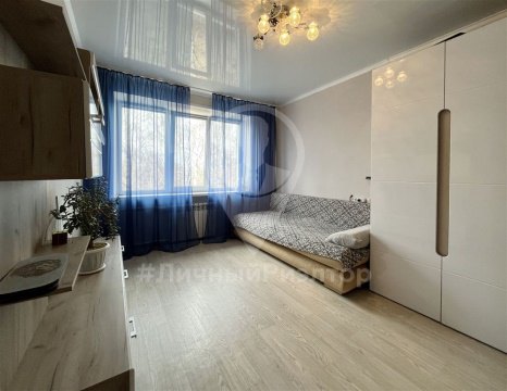 3-к квартира, 5/5 эт., 63м²