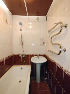 2-к квартира, 5/5 эт., 43м²