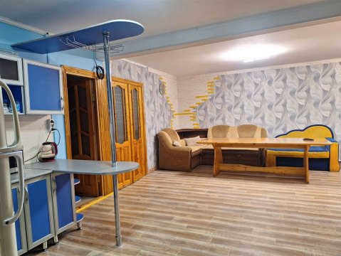2-к квартира, 2/2 эт., 50м²