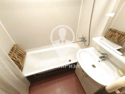 1-к квартира, 1/5 эт., 32м²