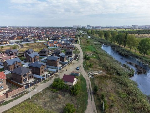 Дом 159м², участок 5,1 сот.