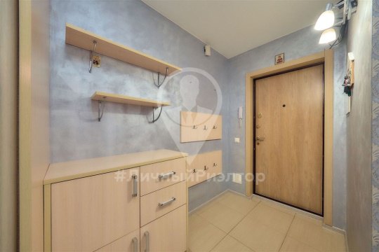 3-к квартира, 5/10 эт., 98м²