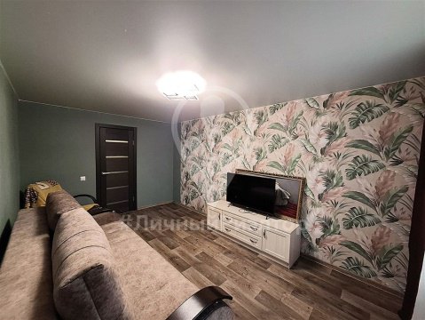 3-к квартира, 3/3 эт., 59м²