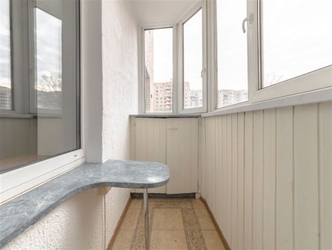 2-к квартира, 2/15 эт., 75м²
