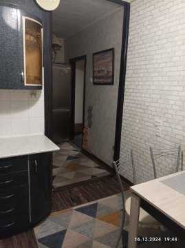 4-к квартира, 4/9 эт., 90м²