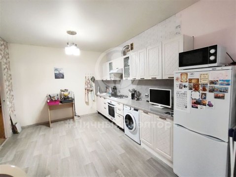 3-к квартира, 1/10 эт., 69м²