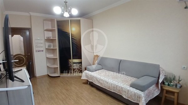 2-к квартира, 15/18 эт., 65м²