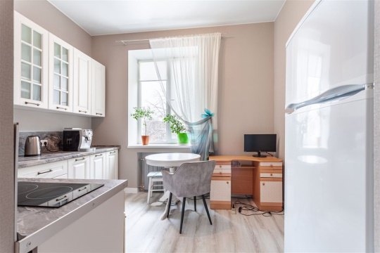 1-к квартира, 5/5 эт., 52м²