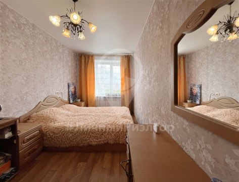 3-к квартира, 5/5 эт., 63м²