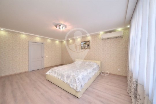 3-к квартира, 5/10 эт., 98м²