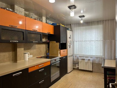 3-к квартира, 1/10 эт., 66м²
