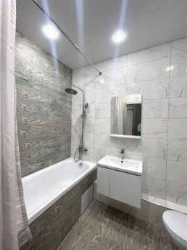 1-к квартира, 5/25 эт., 42м²
