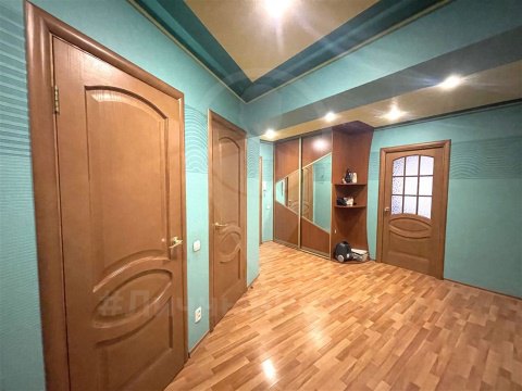 3-к квартира, 1/7 эт., 96м²