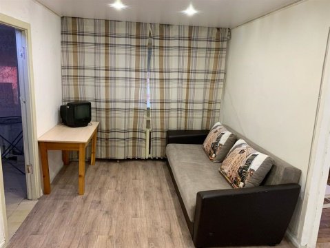 3-к квартира, 1/5 эт., 58м²