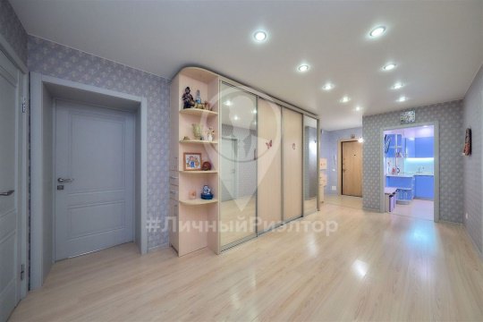 3-к квартира, 5/10 эт., 98м²