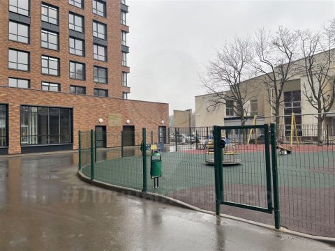 1-к квартира, 5/25 эт., 42м²