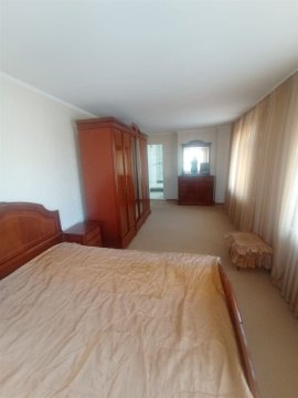 Дом 280м², участок 10 сот.