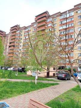 2-к квартира, 9/10 эт., 59м²