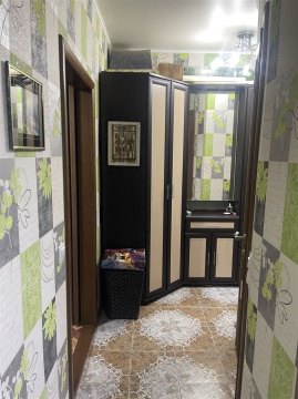 3-к квартира, 5/5 эт., 45м²